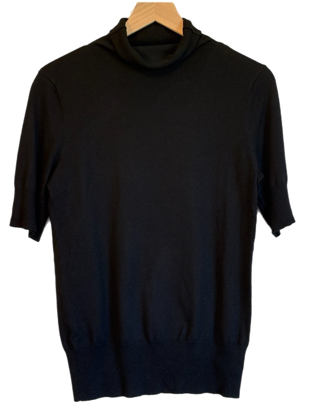 Classiques Entier Silk Cashmere Blend Short-Sleeve Turtleneck Sweater Black LP